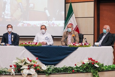 مراسم رونمایی از اسپری ضد کرونای ایرانی با حضور دکتر ولایتی رئیس بیمارستان مسیح دانشوری