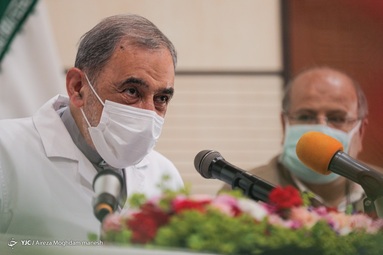 مراسم رونمایی از اسپری ضد کرونای ایرانی با حضور دکتر ولایتی رئیس بیمارستان مسیح دانشوری