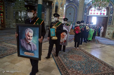 مراسم شتشو و غبار روبی گنبد و تعویض پرچم مسجد مقدس جمکران در سالروز تاسیس این مسجد مقدس