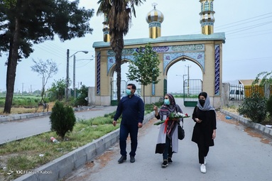 خانم محبوبه رایج معلم مدرسه ناشنوایان فدک شهر گرگان، خود نیز ناشنوا است - استان گلستان