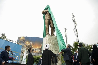 رونمایی از تندیس سردار شهید سلیمانی در تهران