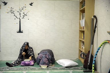 یک روز در زندان زنان