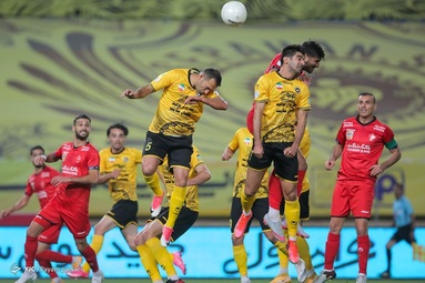 لیگ برتر فوتبال/ سپاهان ۱ - پرسپولیس ۱