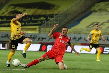 لیگ برتر فوتبال/ سپاهان ۱ - پرسپولیس ۱