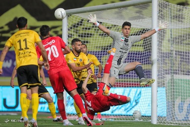 لیگ برتر فوتبال/ سپاهان ۱ - پرسپولیس ۱