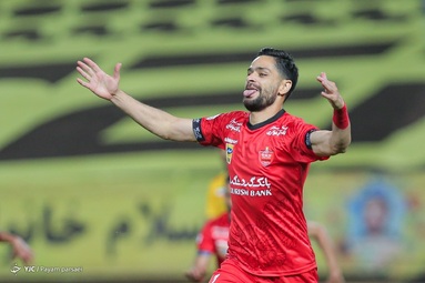 لیگ برتر فوتبال/ سپاهان ۱ - پرسپولیس ۱