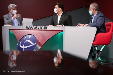 سید محمد حسینی و محمود صادقی در نخستین مناظره انتخاباتی باشگاه خبرنگاران جوان