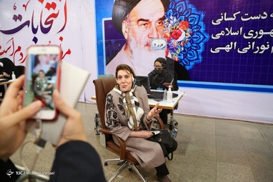 در حاشیه دومین روز ثبت نام داوطلبان انتخابات ریاست جمهوری  ۱۴۰۰