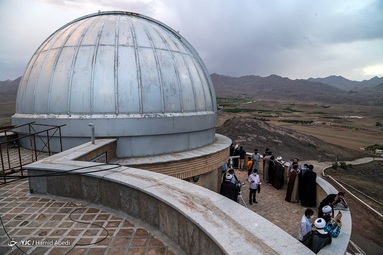 استهلال هلال ماه شوال دئر محل رصدخانه امام علی (ع) - روستای وریج قم