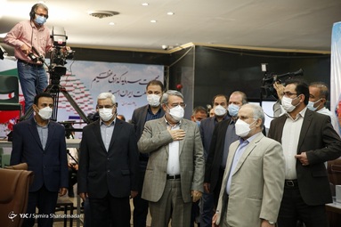 بازدید وزیر کشور از روند ثبت نام داوطلبان انتخابات ۱۴۰۰