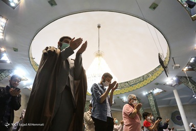 اقامه نماز عیدسعیدفطر - دانشگاه تهران