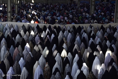 اقامه نماز عیدسعیدفطر - سمنان