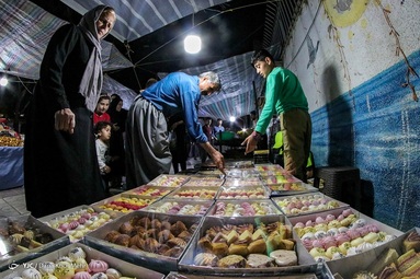 مردم کردستان قبل از فرارسیدن عید سعید فطر، به خرید عید می‌پردازند - مریوان