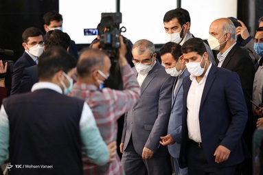 بازدید کدخدایی سخنگوی شورای نگهبان  از روند ثبت نام داوطلبان انتخابات ۱۴۰۰