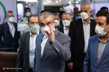 بازدید کدخدایی سخنگوی شورای نگهبان  از روند ثبت نام داوطلبان انتخابات ۱۴۰۰