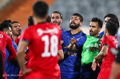 شهرآورد ۹۵/ پرسپولیس ۱ - استقلال ۰