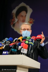 حضور علی لاریجانی رییس سابق مجلس در پنجمین روز ثبت نام داوطلبان انتخابات ۱۴۰۰