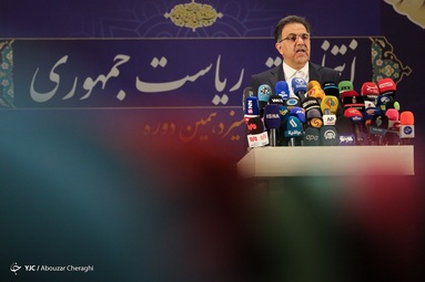 حضور عباس آخوندی وزیر سابق راه در پنجمین روز ثبت نام داوطلبان انتخابات ۱۴۰۰