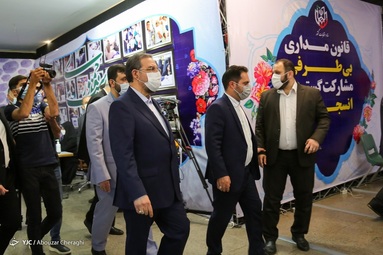 حضور محسن رضایی دبیر مجمع تشخیص مصلحت نظام  در آخرین روز ثبت نام داوطلبان انتخابات ۱۴۰۰