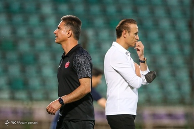 در چارچوب رقابت‌های لیگ برتر تیم‌های فوتبال ذوب آهن - پرسپولیس   به مصاف هم رفتند