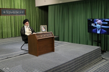 ارتباط تصویری مقام معظم رهبری با نمایندگان مجلس شورای اسلامی
