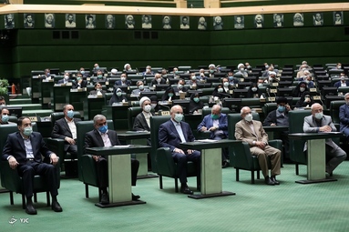 ارتباط تصویری مقام معظم رهبری با نمایندگان مجلس شورای اسلامی