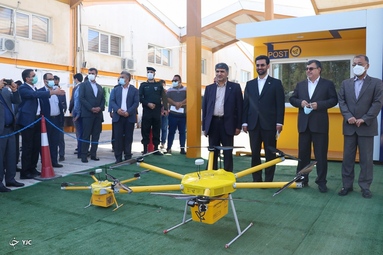 مراسم رونمایی از دو پهپاد پستی جدید «هدا و هادی» توسط محمدجواد آذری جهرمی وزیر ارتباطات  -جزیره کیش