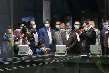 مراسم رونمایی از دو پهپاد پستی جدید «هدا و هادی» توسط محمدجواد آذری جهرمی وزیر ارتباطات  -جزیره کیش