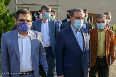 جضور محسن رضایی داوطلب انتخابات ریاست جمهوری در رسانه ملی
