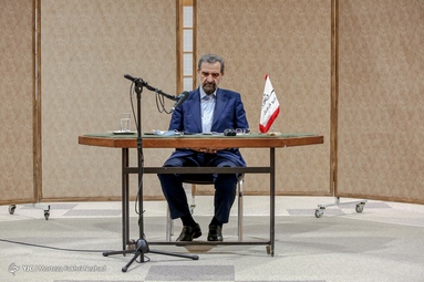 جضور محسن رضایی داوطلب انتخابات ریاست جمهوری در رسانه ملی