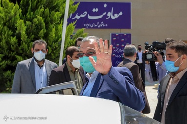 حضور علیرضا زاکانی داوطلب ریاست جمهوری در رسانه ملی