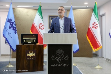 حضور علیرضا زاکانی داوطلب ریاست جمهوری در رسانه ملی