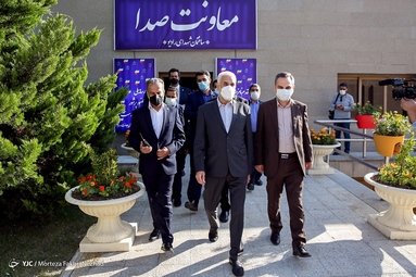 حضور محسن مهرعلیزاده داوطلب ریاست جمهوری در رسانه ملی