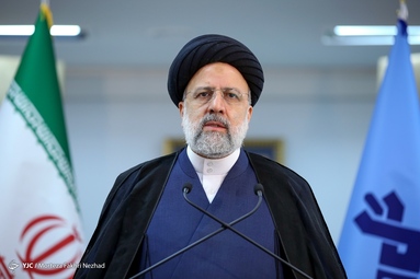 حضور سید ابراهیم رئیسی داوطلب ریاست جمهوری در رسانه ملی