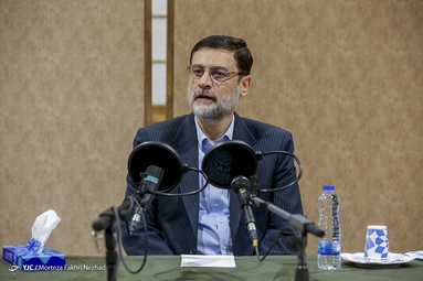سید امیرحسین قاضی‌زاده هاشمی داوطلب ریاست جمهوری در رسانه ملی