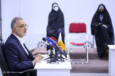 «علیرضا زاکانی» داوطلب سیزدهمین دوره انتخابات ریاست جمهوری در جلسه پرسش و پاسخ با دانشجویان دانشگاه‌های تهران