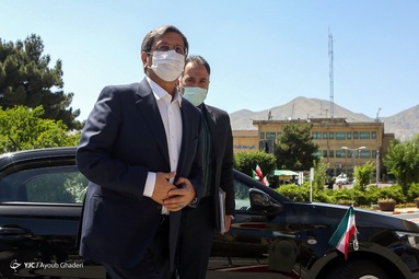 حضور داوطلبین انتخابات ریاست جمهوری برای مناظره انتخاباتی در رسانه ملی