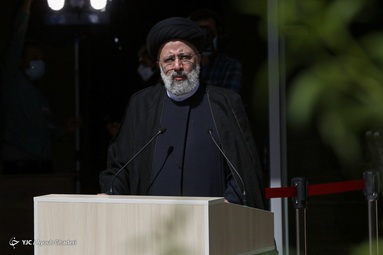 حضور داوطلبین انتخابات ریاست جمهوری برای مناظره انتخاباتی در رسانه ملی