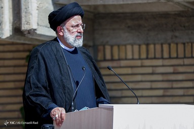 حضور داوطلبین انتخابات ریاست جمهوری برای مناظره انتخاباتی در رسانه ملی