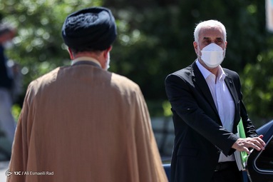 حضور داوطلبین انتخابات ریاست جمهوری برای مناظره انتخاباتی در رسانه ملی