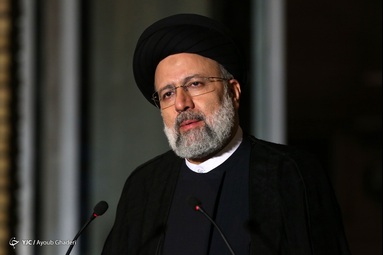 خروج کاندیداها از محل اولین مناظره ریاست جمهوری ۱۴۰۰