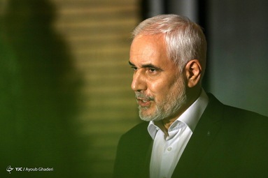 خروج کاندیداها از محل اولین مناظره ریاست جمهوری ۱۴۰۰