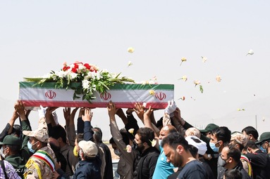 مراسم تشییع و تدفین پیکر پاک شهید «مجید جزایری فارسانی» پس از ۳۷ سال مفقودی - شاهین شهر اصفهان