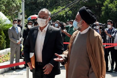 ورود داوطلبین انتخابات ریاست جمهوری به محل دومین مناظره تلویزیونی