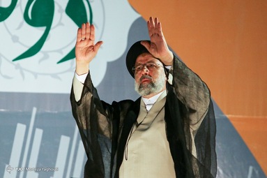 سید ابراهیم رئیسی داوطلب سیزدهمین دوره انتخابات ریاست جمهوری ۱۴۰۰ در سفر به خوزستان - ورزشگاه تختی اهواز