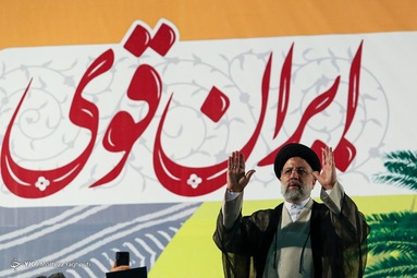 سید ابراهیم رئیسی داوطلب سیزدهمین دوره انتخابات ریاست جمهوری ۱۴۰۰ در سفر به خوزستان - ورزشگاه تختی اهواز
