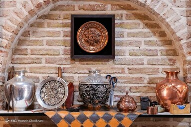 بازار کم رونق صنایع دستی - سرای سعدالسلطنه قزوین