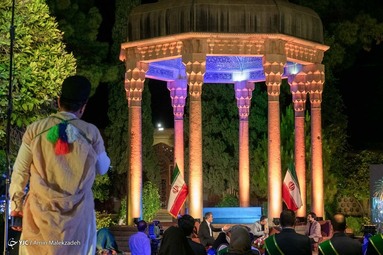 پشت صحنه برنامه تلویزیونی شب ایرانی - حافظیه شیراز