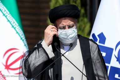 ورود داوطلبین به محل سومین مناظره انتخاباتی ریاست جمهوری