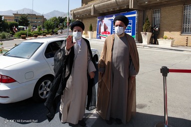 ورود داوطلبین به محل سومین مناظره انتخاباتی ریاست جمهوری